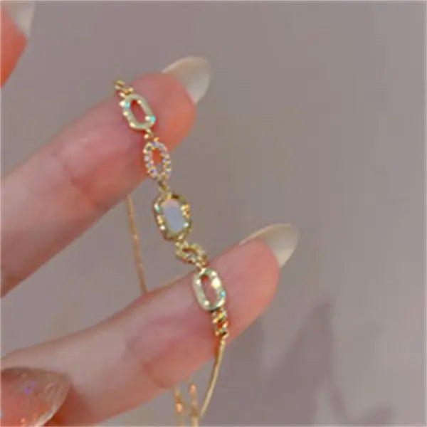 Dainty Flower Geometric Bracelet New High-End Minimalist Zircon Charm Blade Chain Women’s Bracelet Party Jewelry Gift