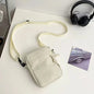 Men's bag, available in single shoulder or cross-body design, suitable for daily use during school. Made of nylon material.