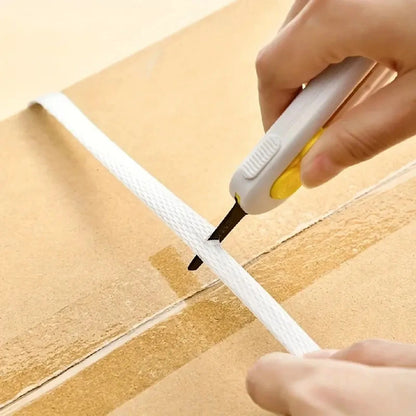 1pc, Magnetic Mini Box Cutter Portable Box Cutter Letter Opener and Paper Cutter Retractable Blade Durable ABS Material Mini Box