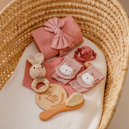 Newborn Bath Set Baby Towel Cotton Blanket Pacifier Chain Bracelet Crochet Rattle Toy Newborn Birth Bath Towel Gift Box