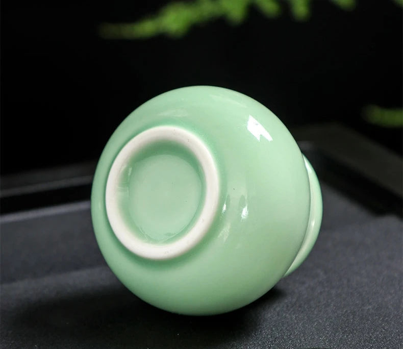C18 Mini Ceramic Memorial Pet Urn Portable Airtight Container for Dog Cat Ashes Pet Hair Tiny Keepsake Storage Memorials Gifts