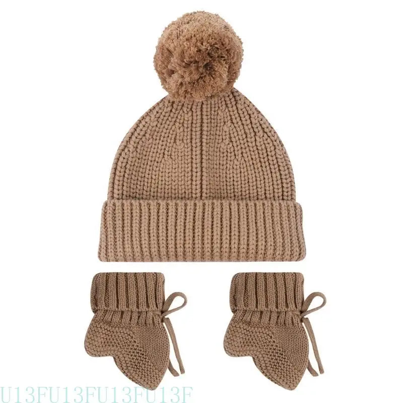 U13F Cosy Hand Crochet Baby Booties and Knitted Hat Set for Newborns Soft and Warm Knitting Socks Bonnet for 0-6 Months