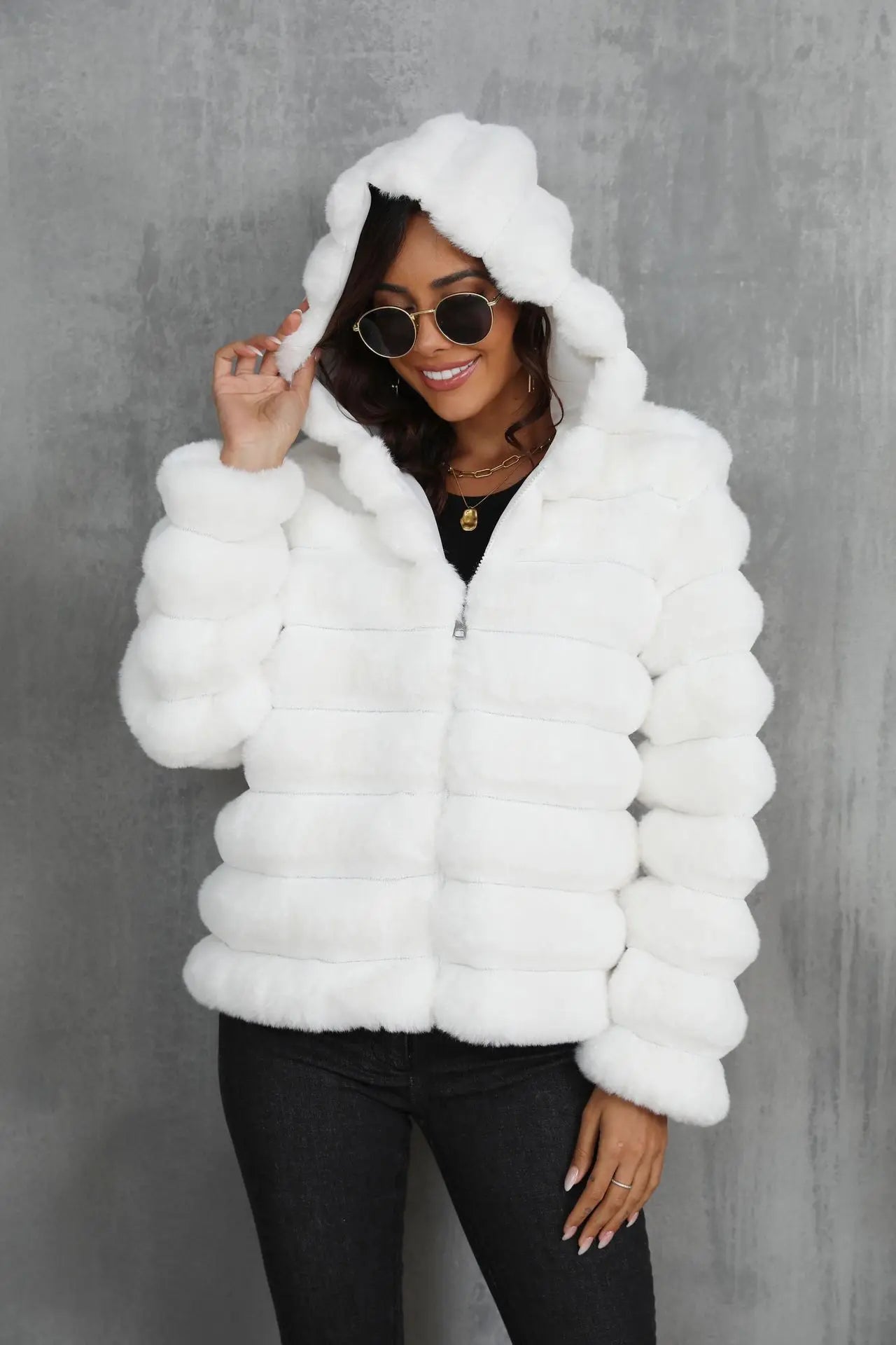 2026 Faux Fur Women Coats Hooded Full Sleeve Short Coat Zipper Thick Warm Solid Temperament Elegant Splice Autumn Winter