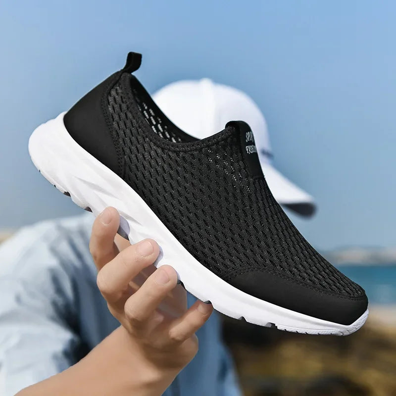 Men's and Women's Casual Breathable Walking Couple Shoes, Outdoor Soft, Lightweight, Fashionable Sports Shoes 2024 New Model