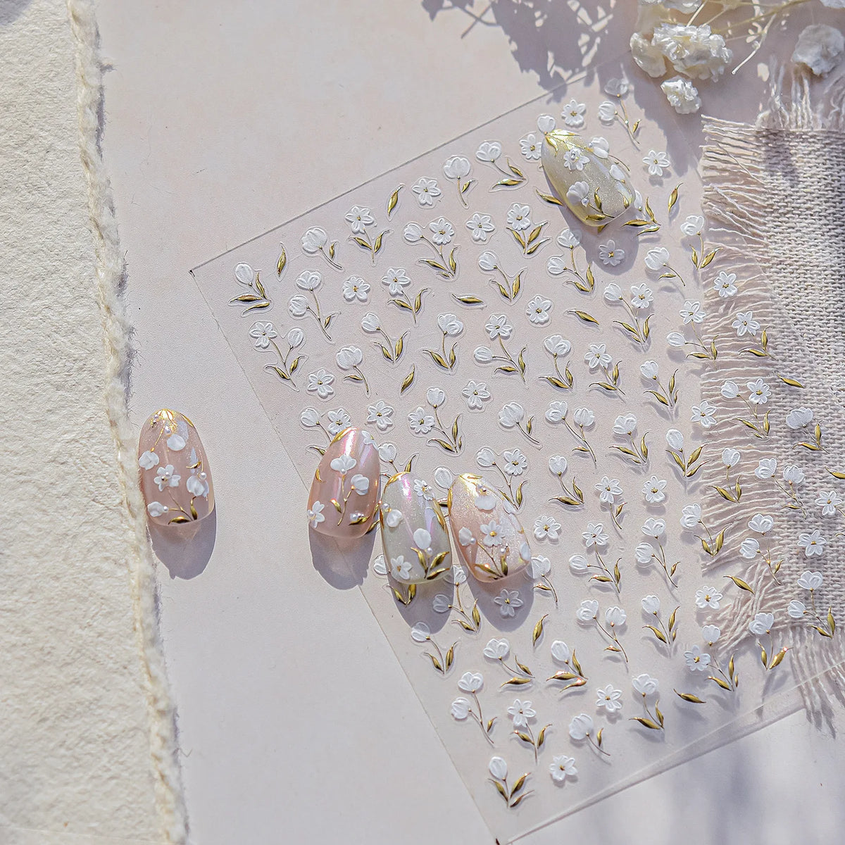 Gold Leaf White Flower Bouquet Floral Petal Tulip Bloom Charming Retro Metal Self Adhesive 5D Nail Art Sticker Manicure Decals