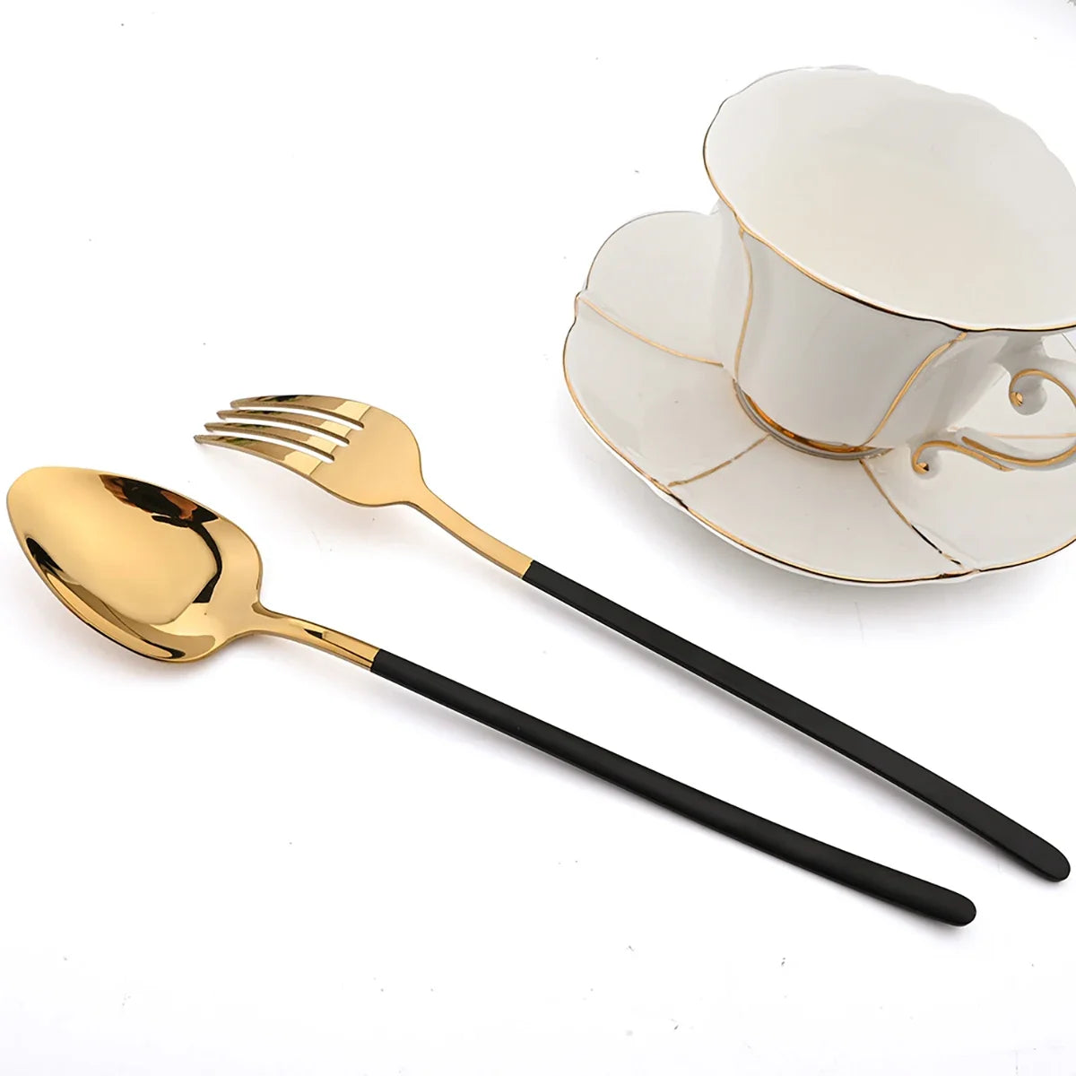 24pcs Christmas Dinnerware Set Stainless Steel Cutlery Set Gold Western Tableware Fork Knife Spoon Flatware Set Silverware Set