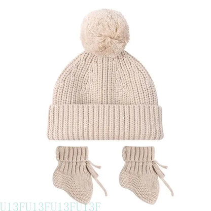 U13F Cosy Hand Crochet Baby Booties and Knitted Hat Set for Newborns Soft and Warm Knitting Socks Bonnet for 0-6 Months