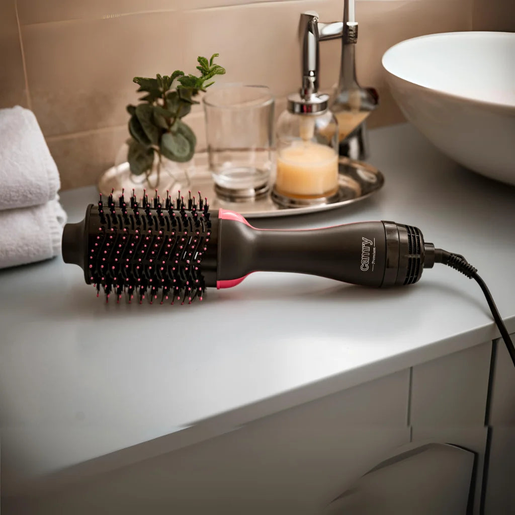 Brush Hair Dryer 1800W, 3 temperature settings, ceramic coating, swivel wire
