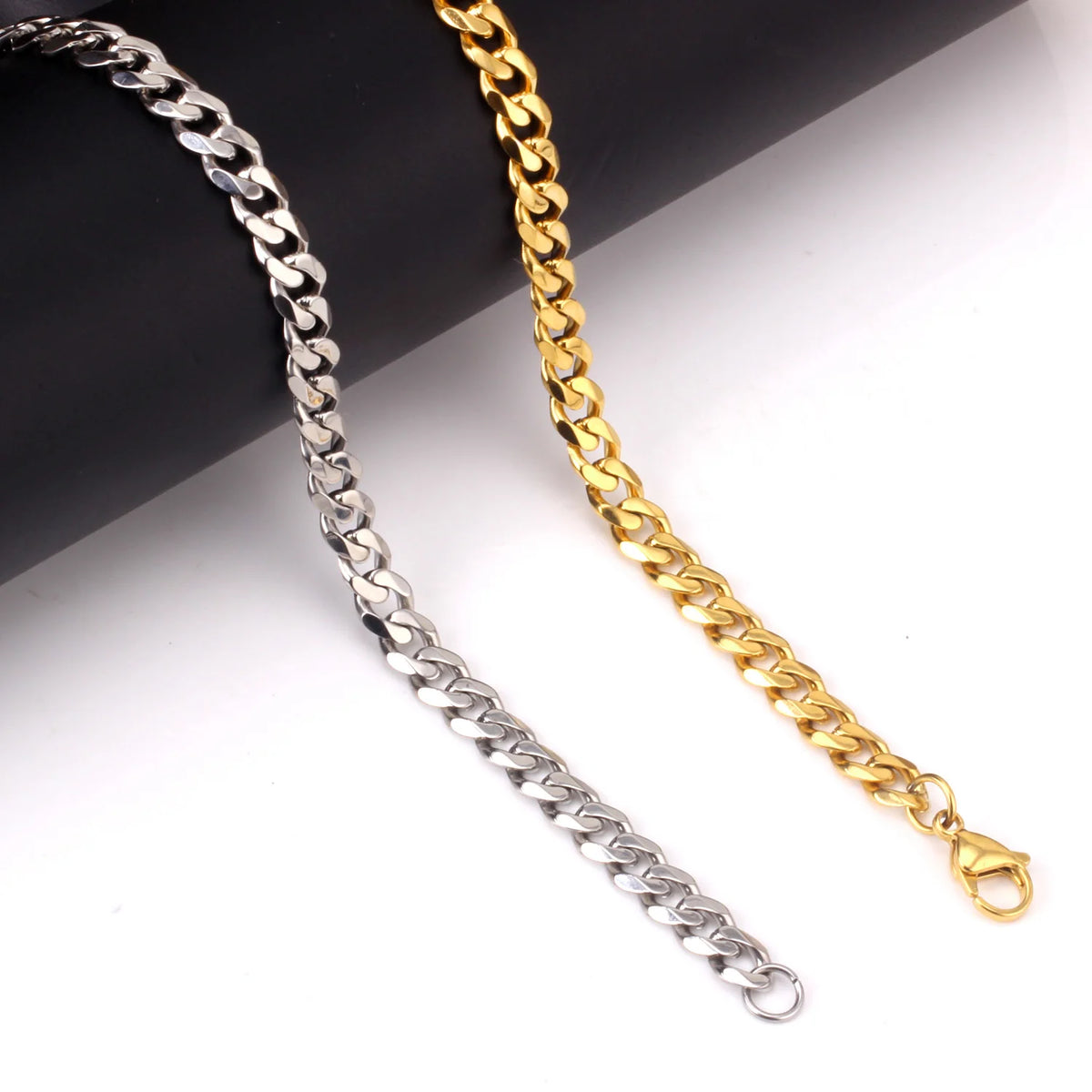 LUXUKISSKIDS Stainless Steel Couple Men/Woman Bracelets Fashion Curb Cuban Link Chains On Hand Rock Bracelet Wrist Jewelry Gifts