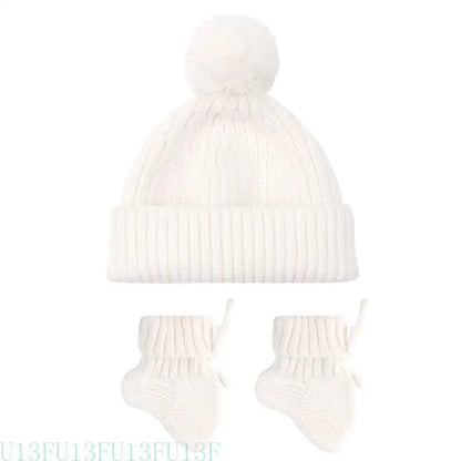 U13F Cosy Hand Crochet Baby Booties and Knitted Hat Set for Newborns Soft and Warm Knitting Socks Bonnet for 0-6 Months
