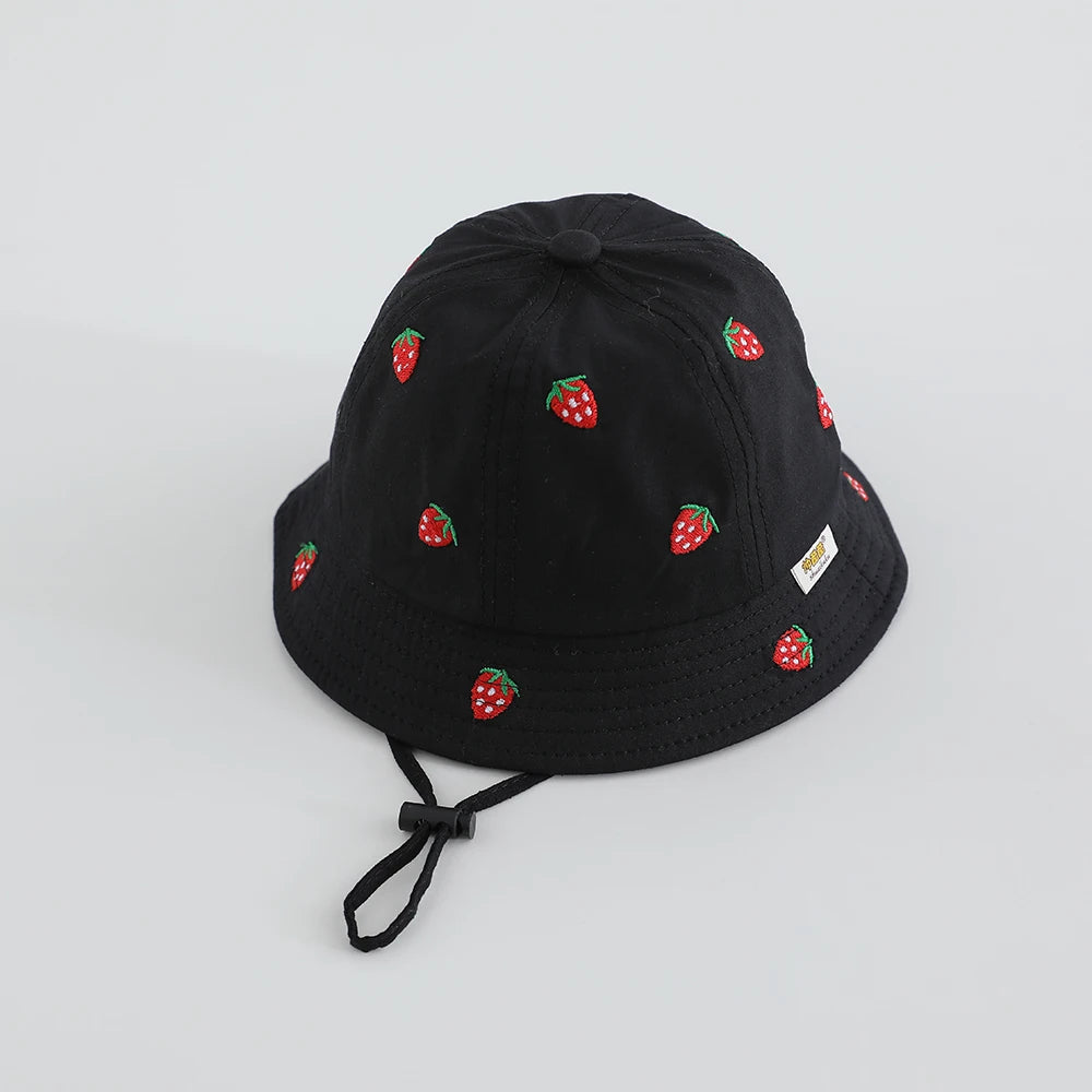 Boys Cute Sun Bucket Cap 48-50cm Spring Summer New Girl Fisherman Hat with Strawberry Embroidery Fashion Kids Toddler Outfit Cap