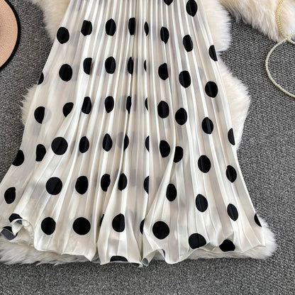 2026 Pleated Skirt Elastic Waist Polka Dot Fashion Printed Slim Pleated Skirt Women's Summer New Beach Vacation Mid-length Skirt