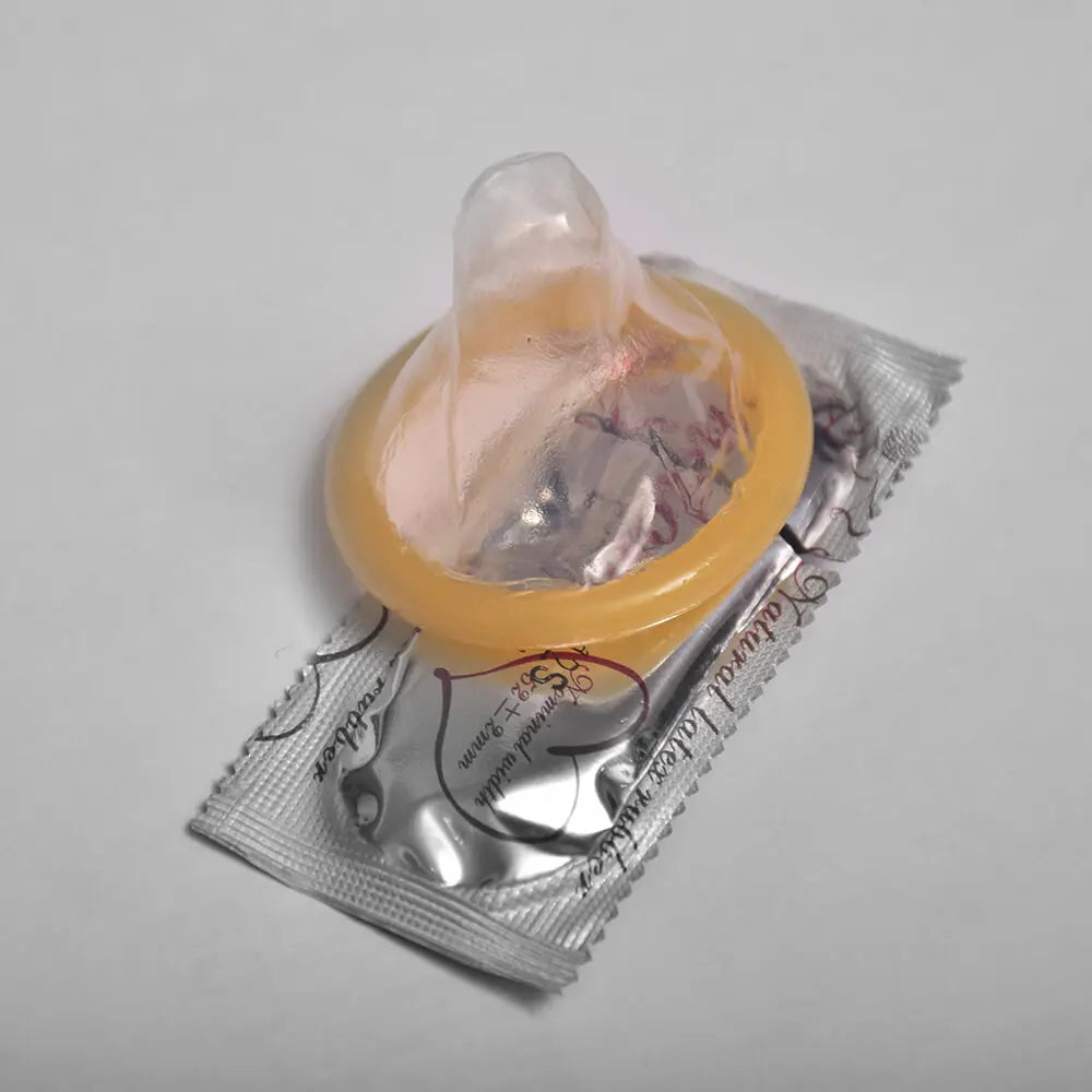 Condoms 50Pcs/Lots   for Men Smooth Penis Sleeve Thin Condom Adult Sex Products Safe Contraception Sex Toys