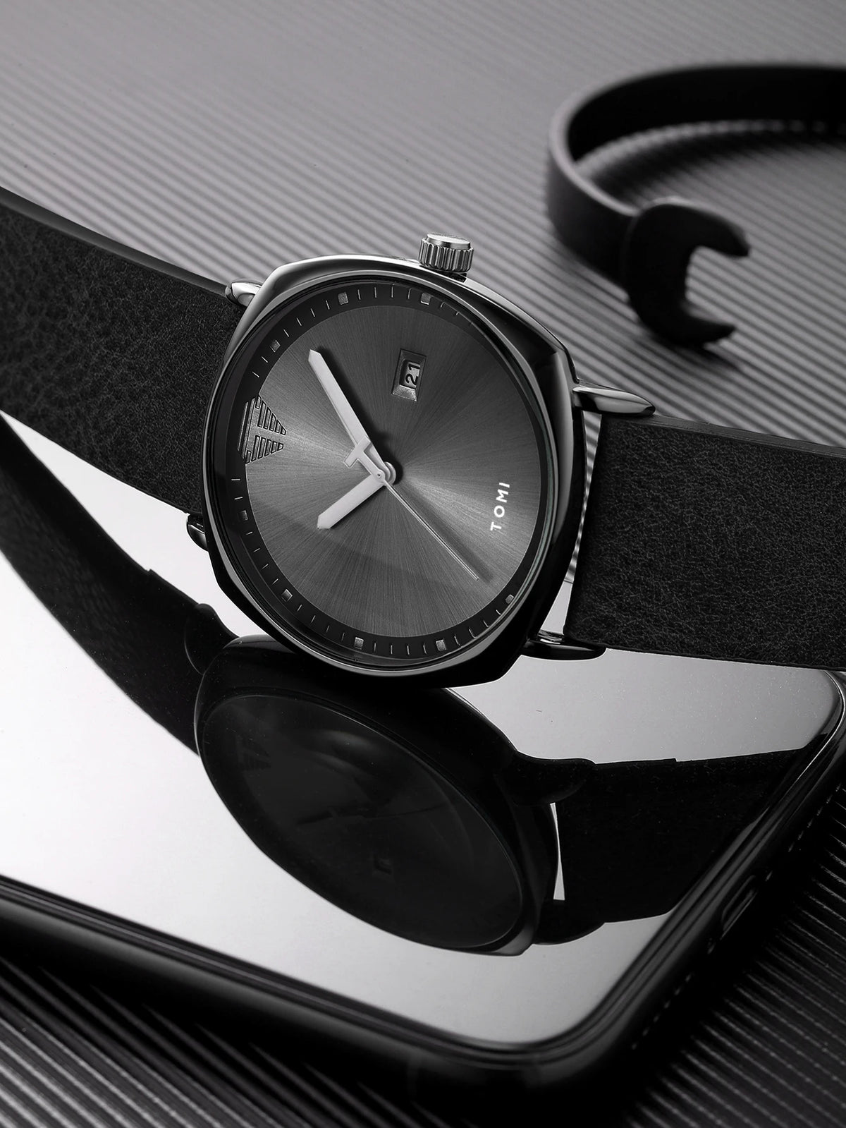 TOMI New 2PCS Luxury Business Men Watch Gift Box Set Simple and Casual Men Calendar Quartz Watch Pen Reloj Men Holiday Gift