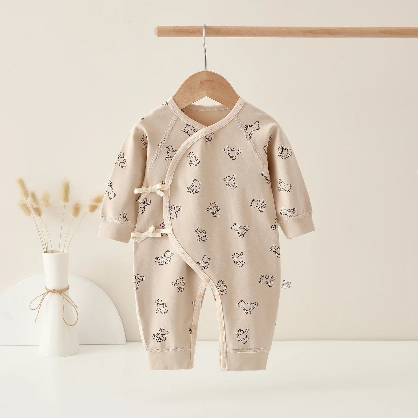AYNIGIELL Spring Autumn 0-6 Months Baby Jumpsuit Cartoon Pattern Male and Female Infants 100%Cotton Rompers Infant Clothing