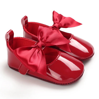 New Fashion Newborn Red Baby Shoes Non-slip Cloth Bottom Shoes For Girls Elegant And Noble Leisure Baby First Walking Shoes