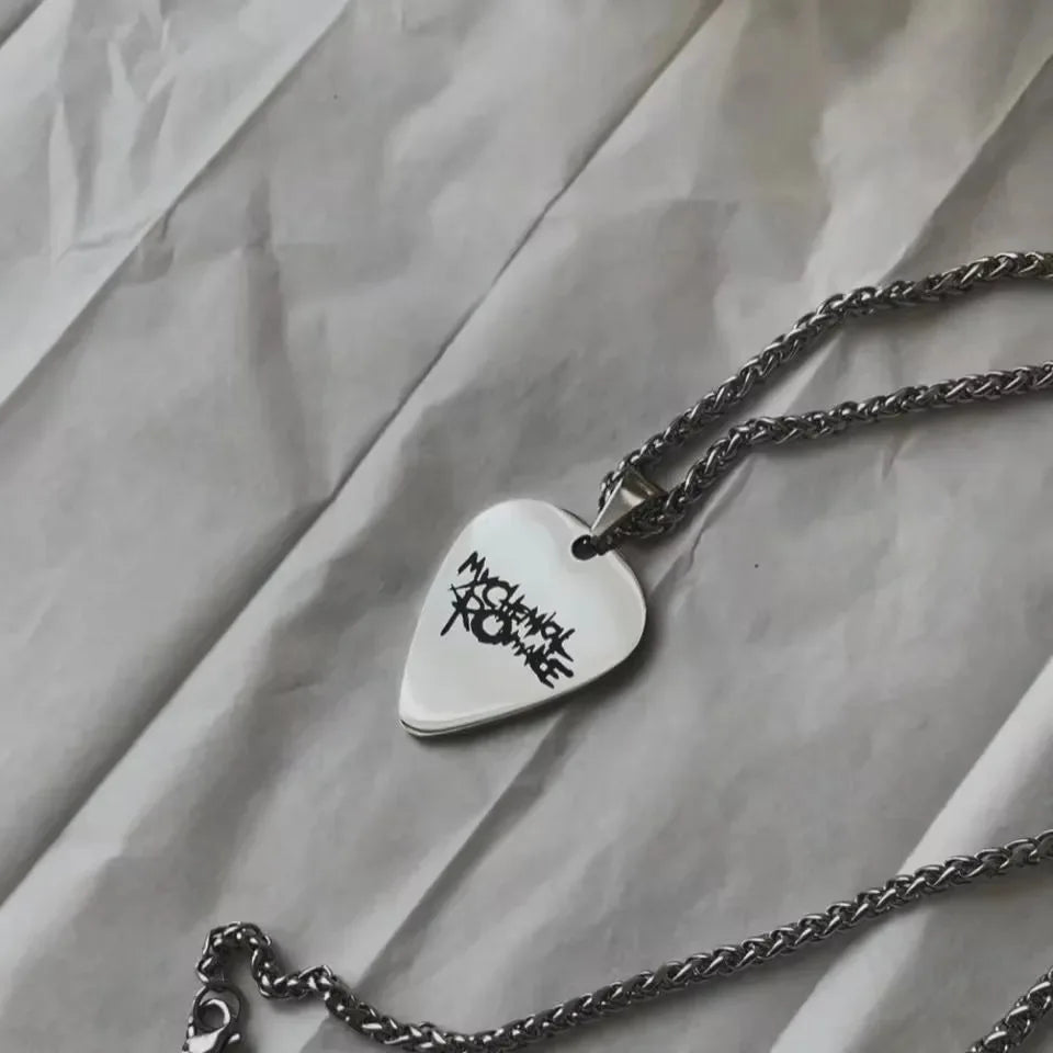 WLP Fashion Guitar Pick Personalized Pendant Stainless Steel Necklace for Men Women Custom Text Pattern Collar Necklace Jewelry