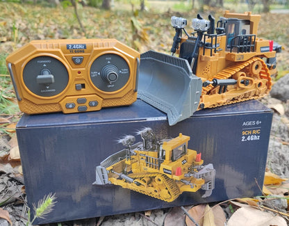 4WD Remote Control Excavator 4x4 Alloy Dump Truck Bulldozer Radio Model RC Car Construction Vehicle with Lights Sound Toy Gift