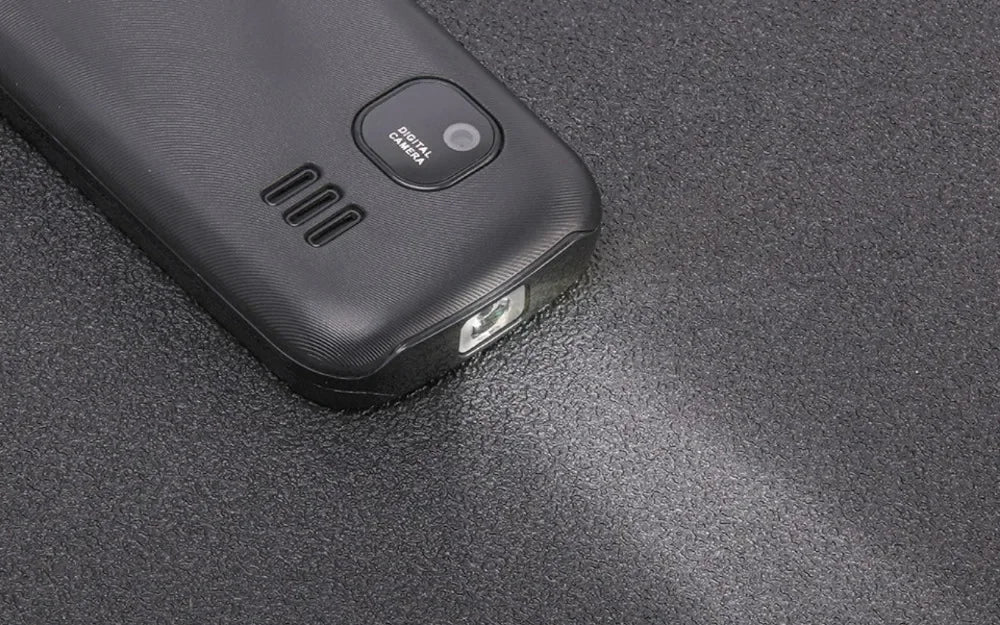 UNIWAE1808 Feature Phone 3 SIM Card 3 Standby Wireless radio Flashlight High volume for Elder 2G Keypad Mobile Phone