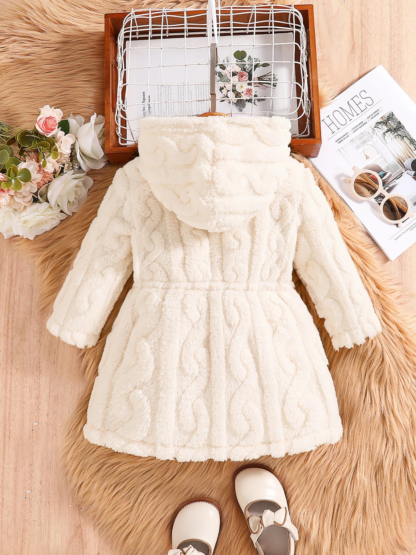 Spring and autumn new girls fashion home outdoor casual clothing children's knitted hooded coral velvet white coat 4Y-8Y jacket