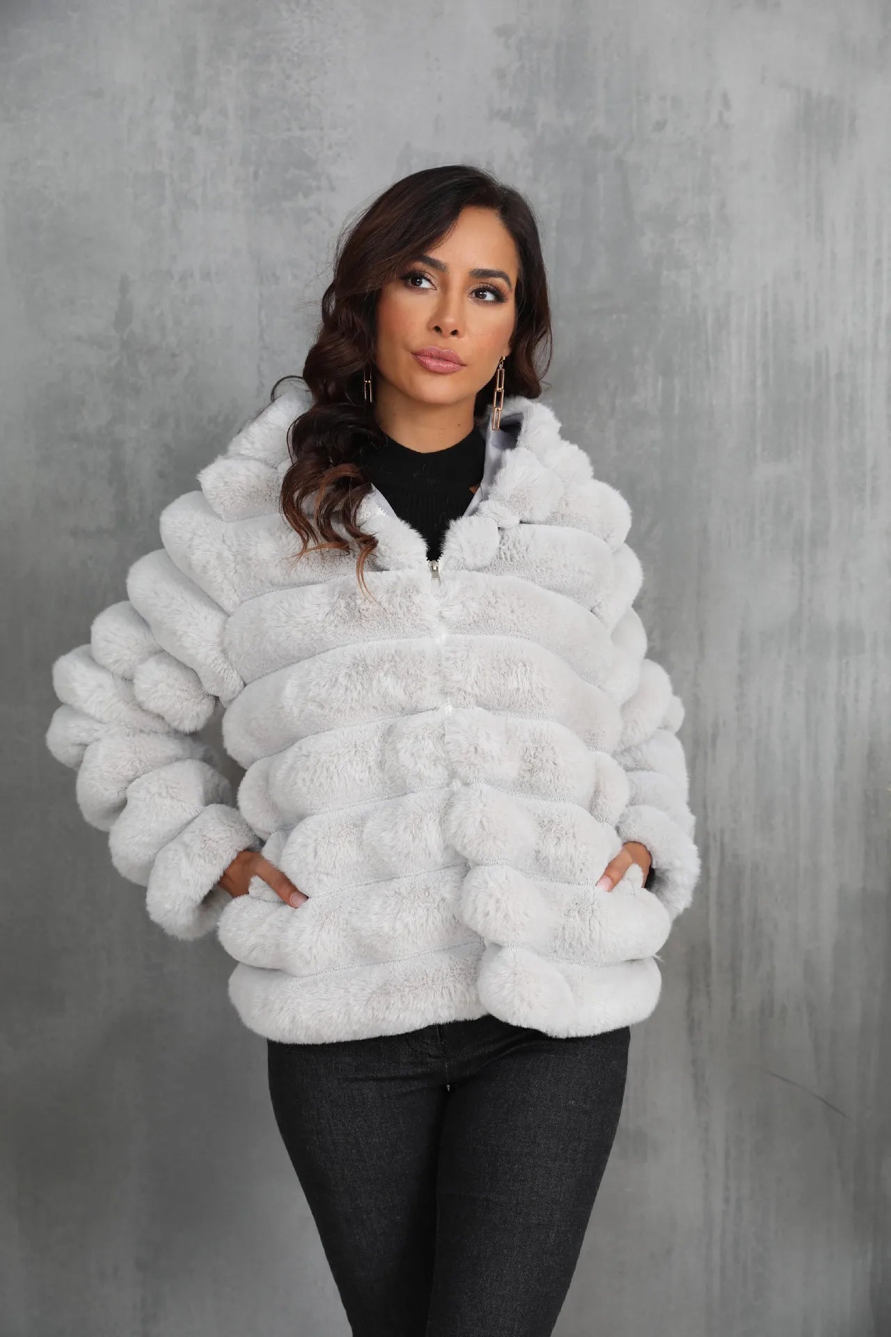 2026 Faux Fur Women Coats Hooded Full Sleeve Short Coat Zipper Thick Warm Solid Temperament Elegant Splice Autumn Winter