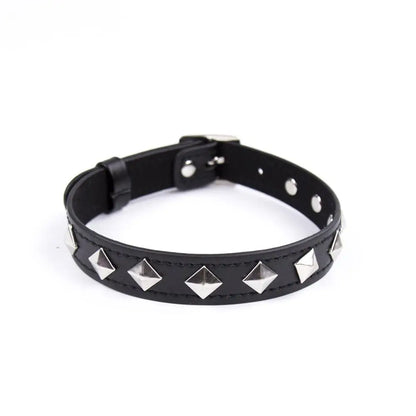 Sexy PU Leather Choker Collar for Women Gothic Punk Spike Heart O-Ring Bell Bondage Slave Neck Strap BDSM Role Play Accessory