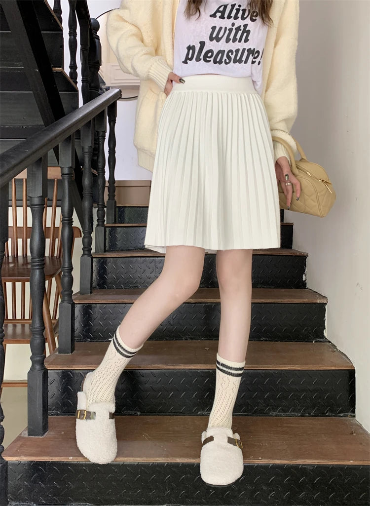 White Knitted Pleated Skirt Women Autumn Winter 2025 New High Waist Mini Skirt Lady's Fashion Korean Solid Women's Short Skirts