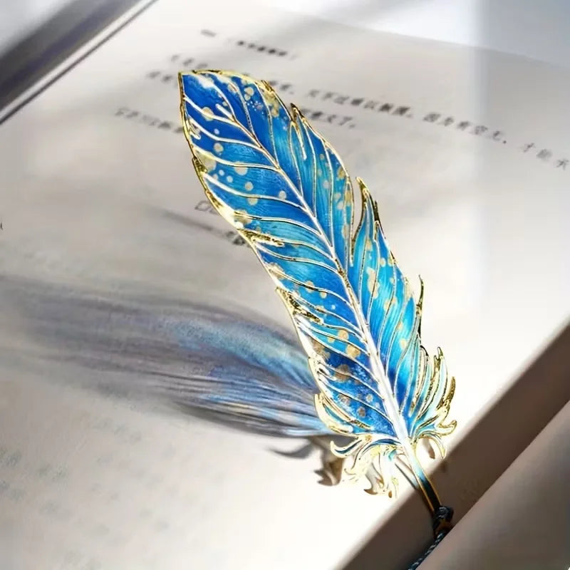 Chinese Style Metal Bookmark with Translucent Peacock Feather & Tassel - Vibrant Colors, Ideal Gift for Teachers/Students