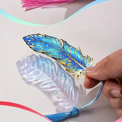 Chinese Style Metal Bookmark with Translucent Peacock Feather & Tassel - Vibrant Colors, Ideal Gift for Teachers/Students