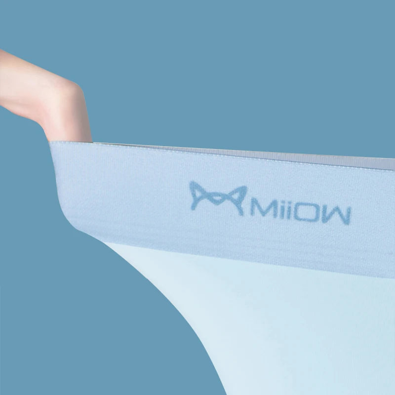 MiiOW 4Pcs Ice Silk Men's Panties Sexy Seamless Man Boxershorts Graphene Antibacterial Men Underwear Breathable Man Boxer Briefs