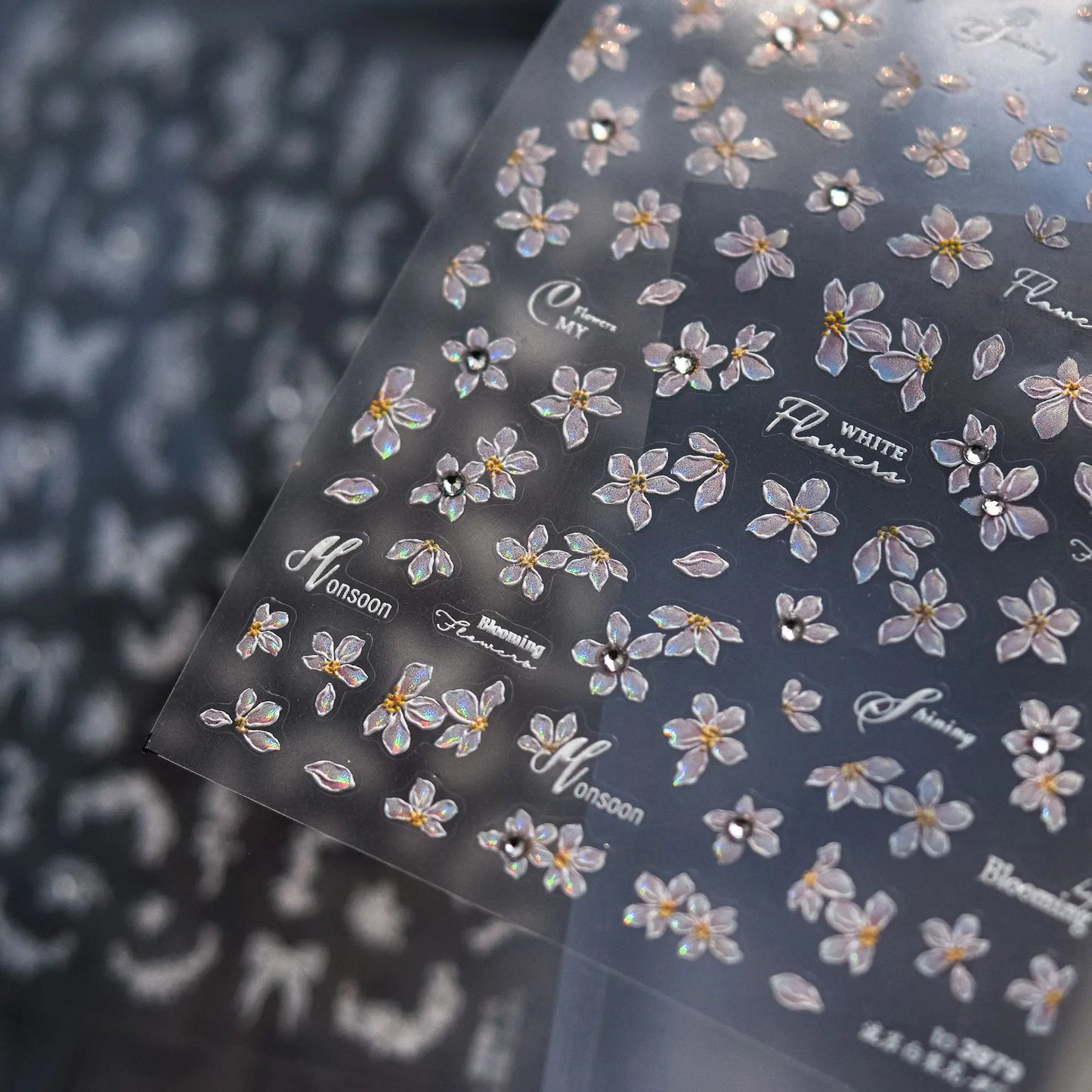 Wild Daisy Crystal Diamond Nail Sticker 5D Adhesive Flower Trendy Nail Art Stickers DIY Nail Art Decorations 3D Manicure Decals