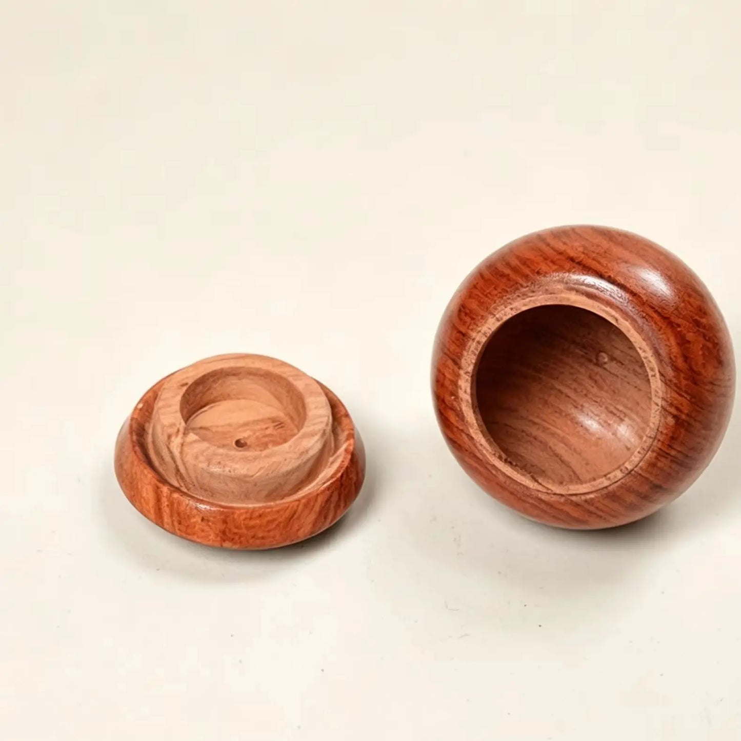 G4 Handmade Solid Wood Pet Urn Box Keepsake with Secure Seal Natural Memorial Storage for Dog Cat Ashes Hair Gift for Pet Lovers