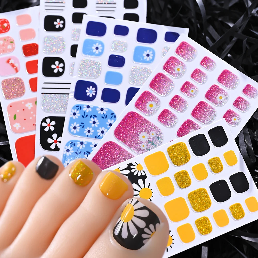 5Sheets Yellow Daisy Toenail Sticker 110Tips Full Cover Baking Free Toe Nail Wraps Elegant Flower Self-Adhesive Toe Polish Strip
