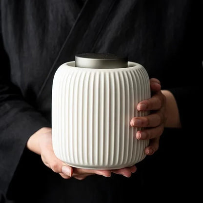 Ceramic Dog Urn Dead Cremation Hair and Teeth Memorial Moisture-proof Cute Cat Urns Sealed Caskets Pet Memorials Products