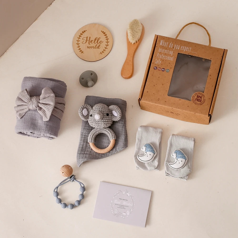 Newborn Bath Set Baby Towel Cotton Blanket Pacifier Chain Bracelet Crochet Rattle Toy Newborn Birth Bath Towel Gift Box