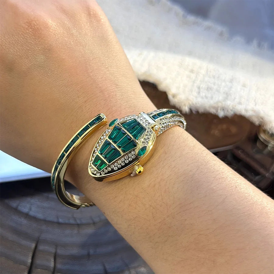 LuxuryDiamondEmbedded Fashionable Snake-Shape Bracelet Watch for Women Elegant Open Handbag Stylish European And American Design