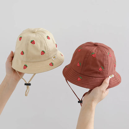 Boys Cute Sun Bucket Cap 48-50cm Spring Summer New Girl Fisherman Hat with Strawberry Embroidery Fashion Kids Toddler Outfit Cap
