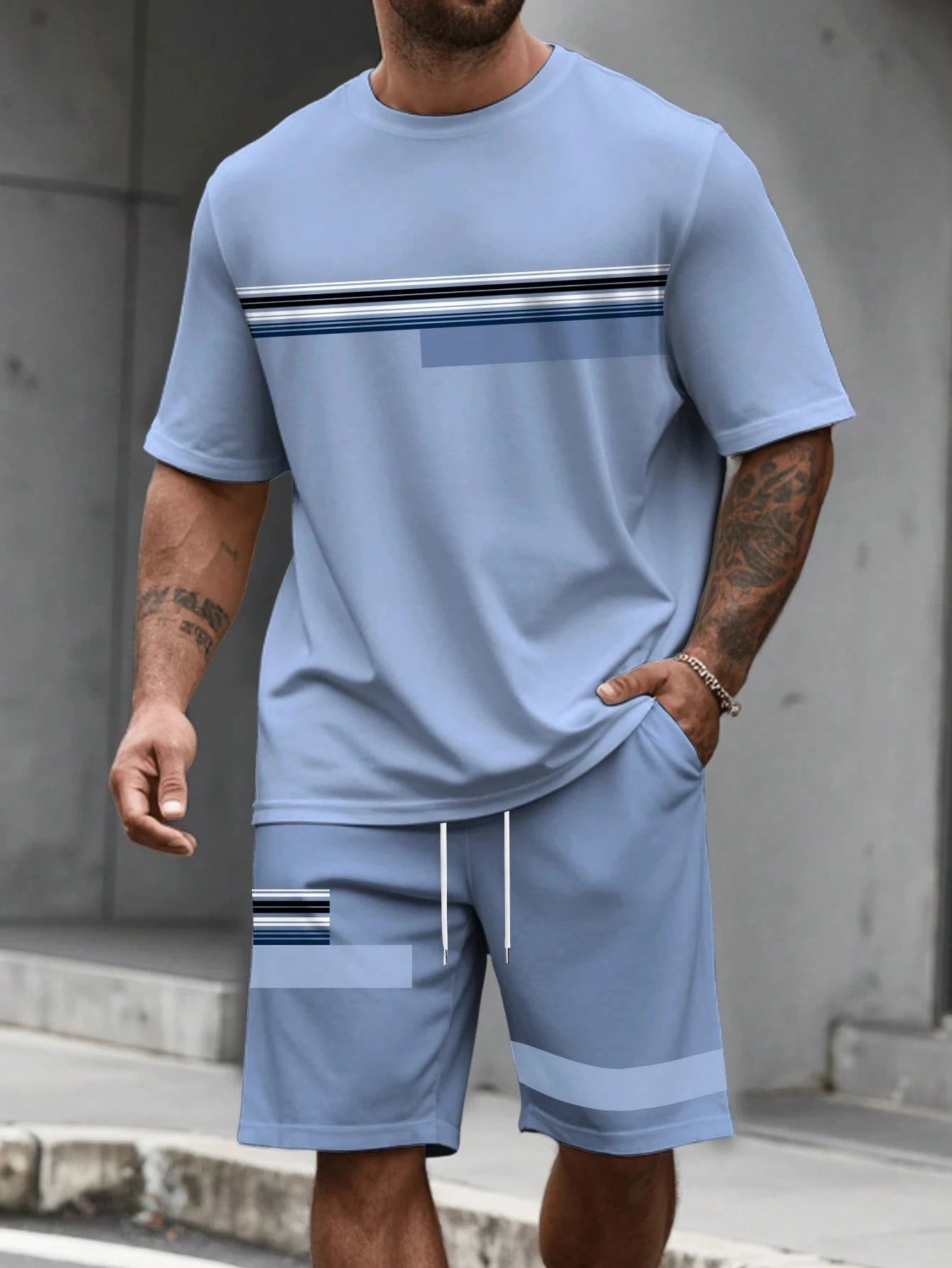 Casual Stripe Printed T-shirt Shorts Set Large Size Loose Men's Short Sleeve Tee Elastic Waist Shorts 2-piece Set Sports Clothes