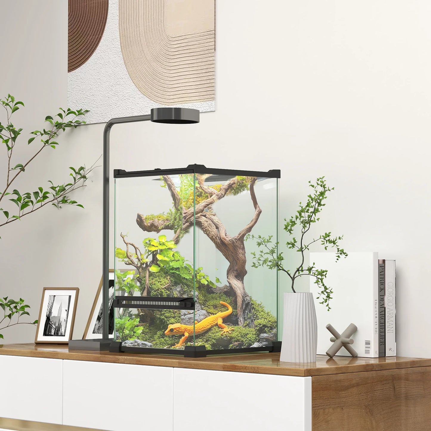 Glass terrarium for reptiles, vivarium 12 L with a metal trellis lid, 20x20x30 cm, black