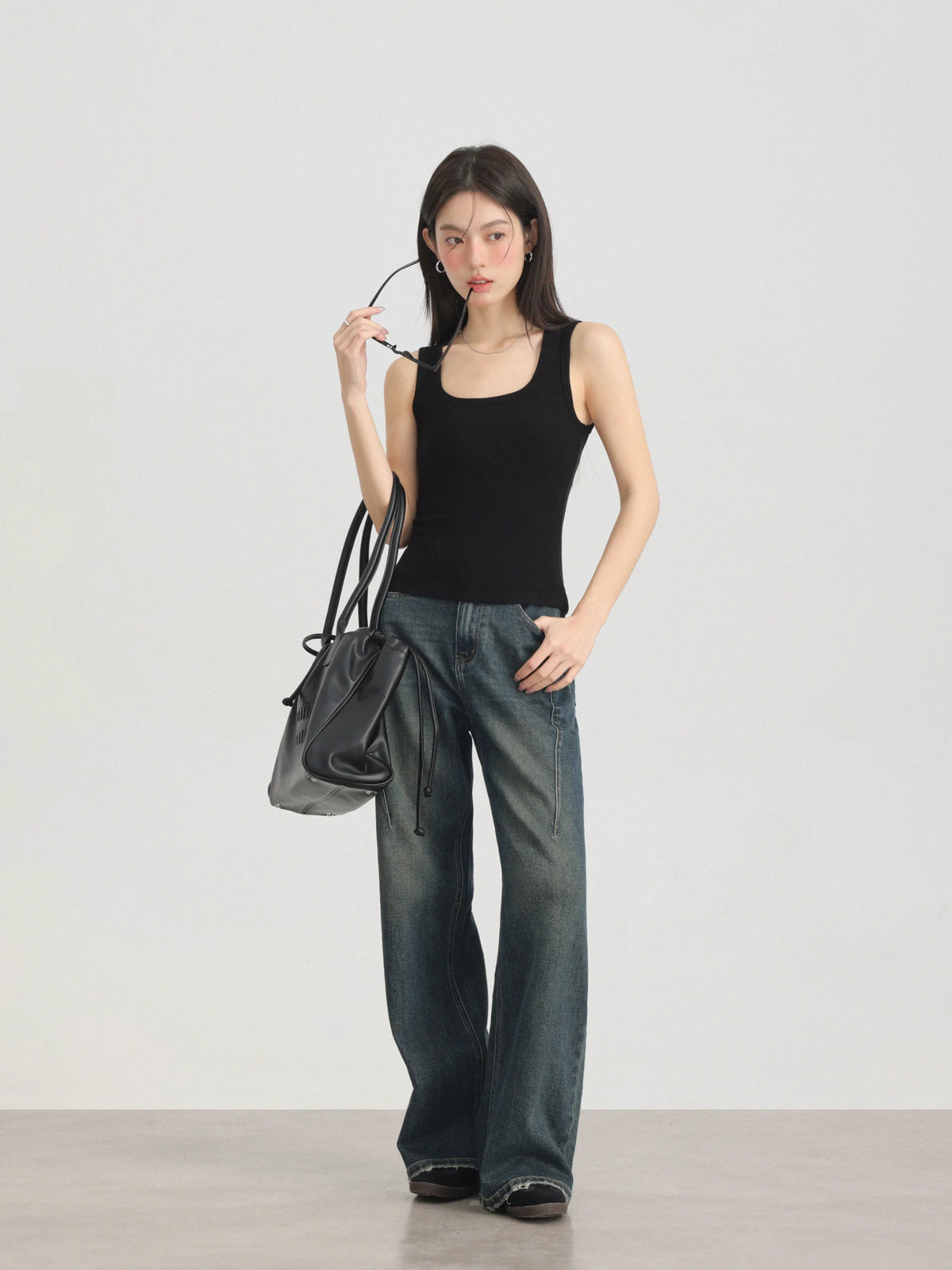 Spring Women U-Neck Knit Tank Top Cashmere-Like Fabric Elastic Slim Fit Sleeveless Camisole Solid Color Base Layer Stylish Vest