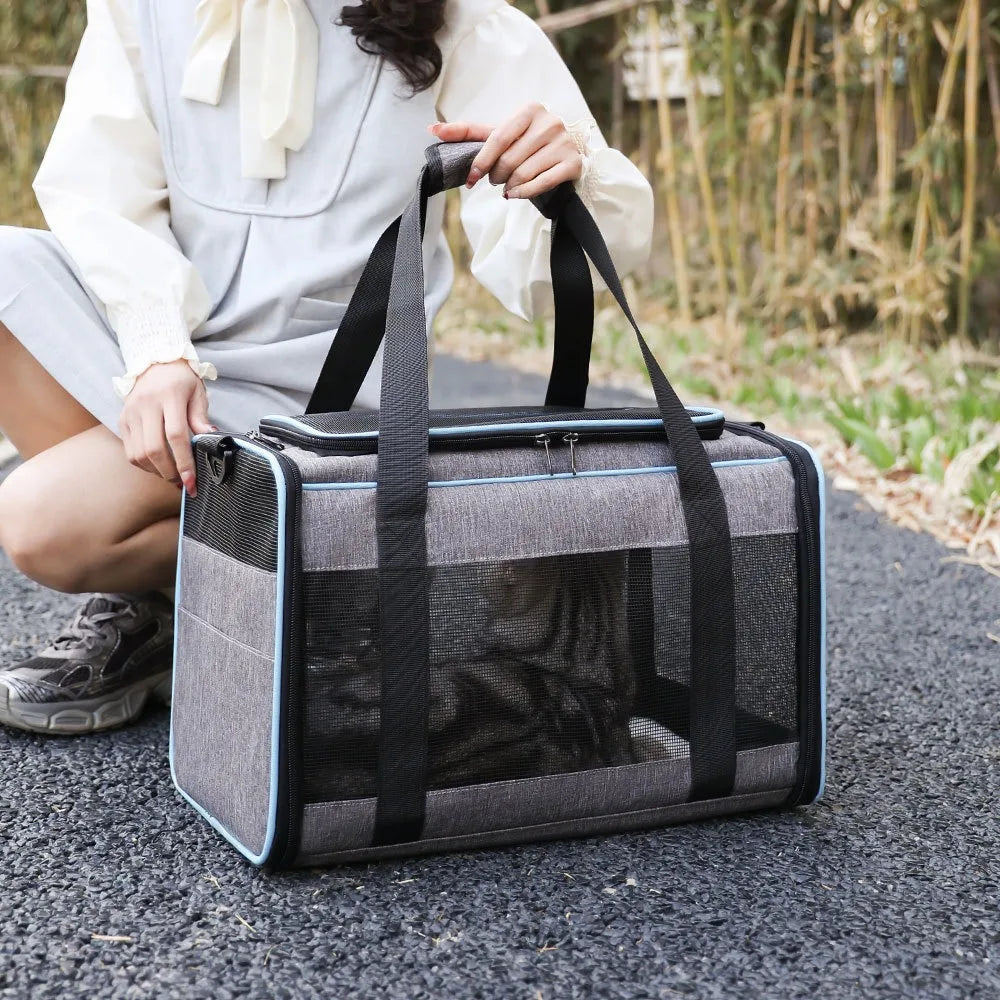 Large Capacity Mesh Breathable Pet Bag Outdoor Portable Cat Backpack Breathable Mesh Pet Travel Carrier Cats Daily Outdoor Use