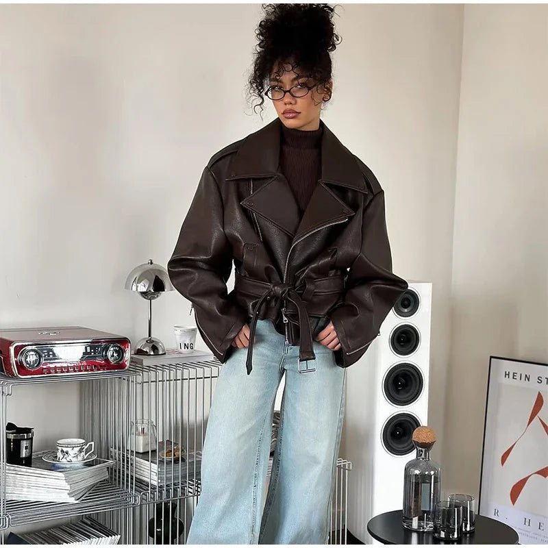 Retro Brown Lace Up Lapel Leather Jacket Women Fashion Zipper Pocket Full Sleeve Short Coat 2025 New Autumn High Street Outwears