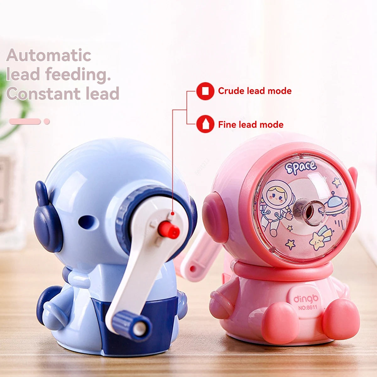1pc Astronaut Cartoon Pencil Sharpener Students Pencil SharpenerHand Crank Manual Sharpener Cartoon Pencil Cutter For School