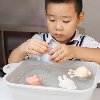 Baby Bath Toys Animal Silicone Cartoon Astronauts Play With Water Toys No BPA Swim Bathroom Baby Silicone Sprinkler Bathtub Toy