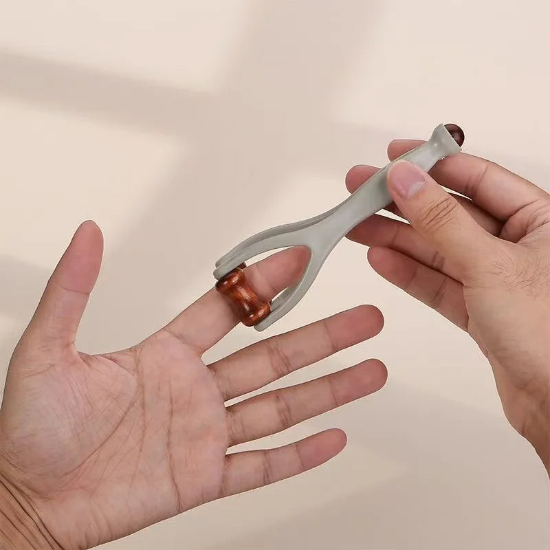 Finger Massager,Hand Massager,Suitable for Carpal Tunnel Syndrome.Hardwood Massage Roller Tool for Hand Discomfort,Stress Relief