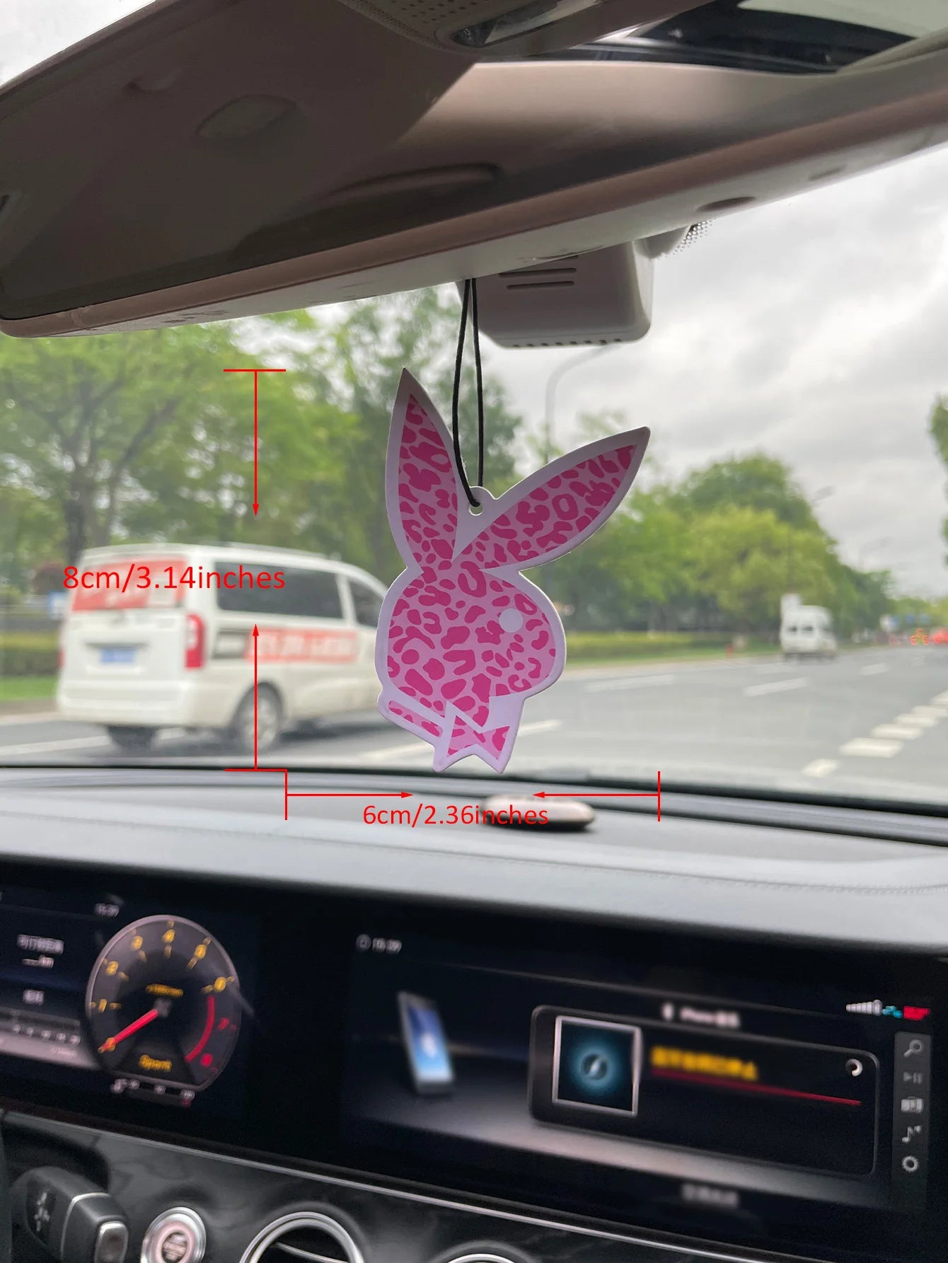 Rabbit/Freesia Fresh Scent Five-Star Neutral Car Perfume and Non-Toxic Air Freshener |   Natural Essential Oils and Aromatherapy Scent Tablets (Noroili/Grapefruit/Cedar) |   Hanging Type and Dual-Purpose with Vent Clip |   Lo