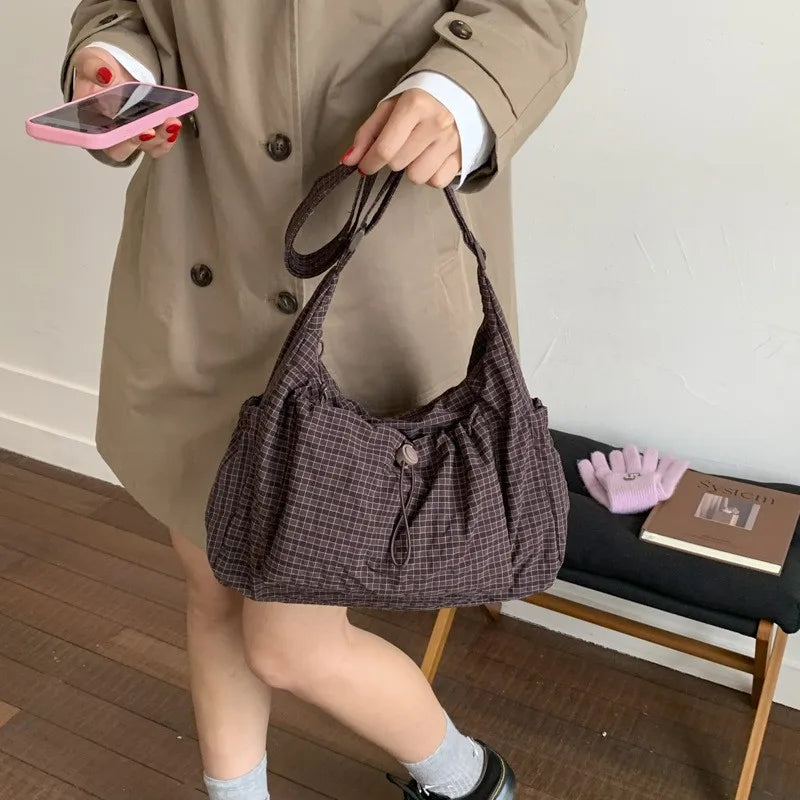 Korean Nylon Shoulder Bag Fashion Simple Plaid Zipper Tote Bag Drawstring Pleated Cloud Bag New Commuter Crossbody Shoulder Bag