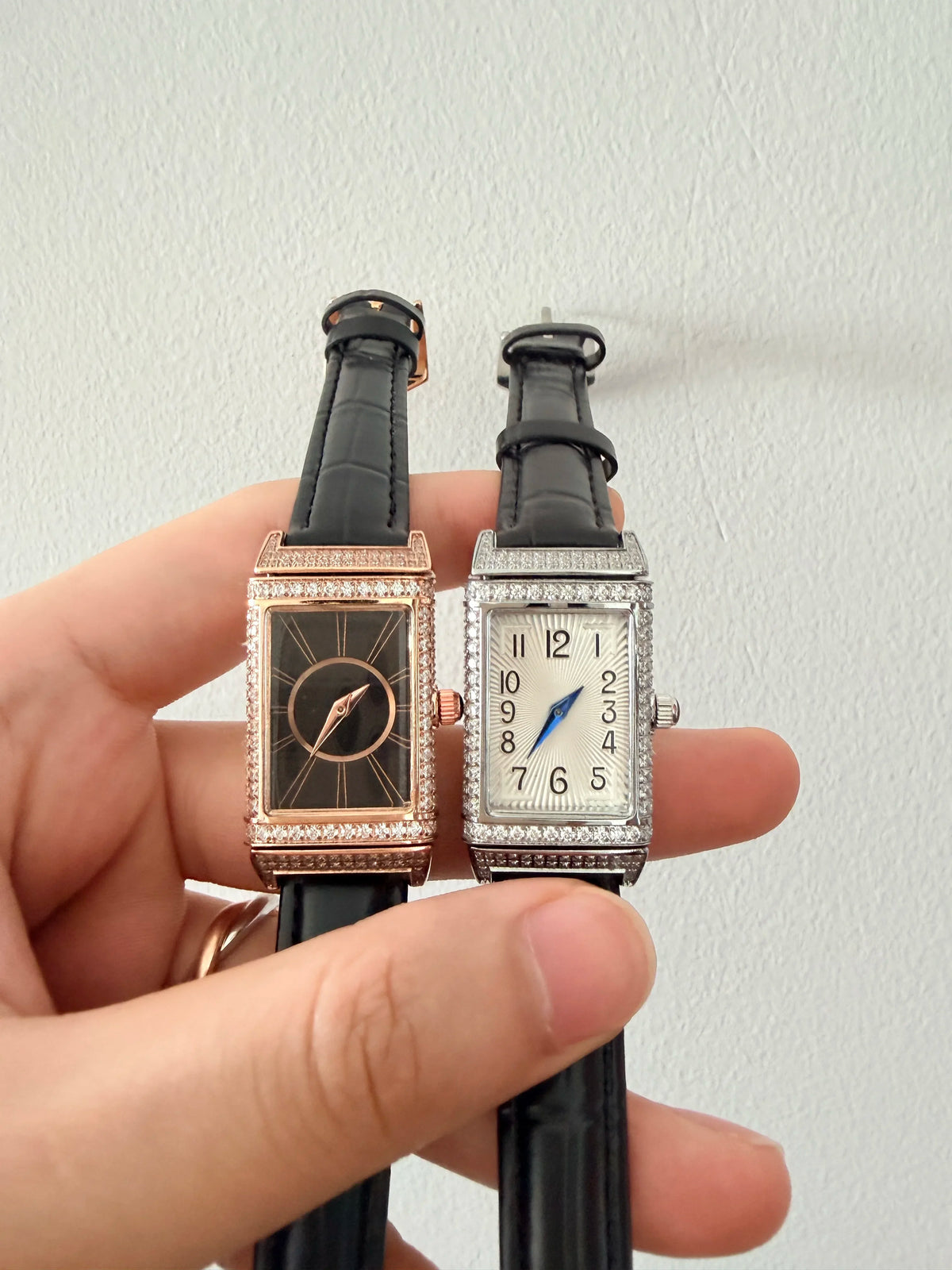 2025 Hot Sale Retro Niche Temperament Slide Design Leather Quartz Square Exquisite and Versatile Digital Watch 21mm