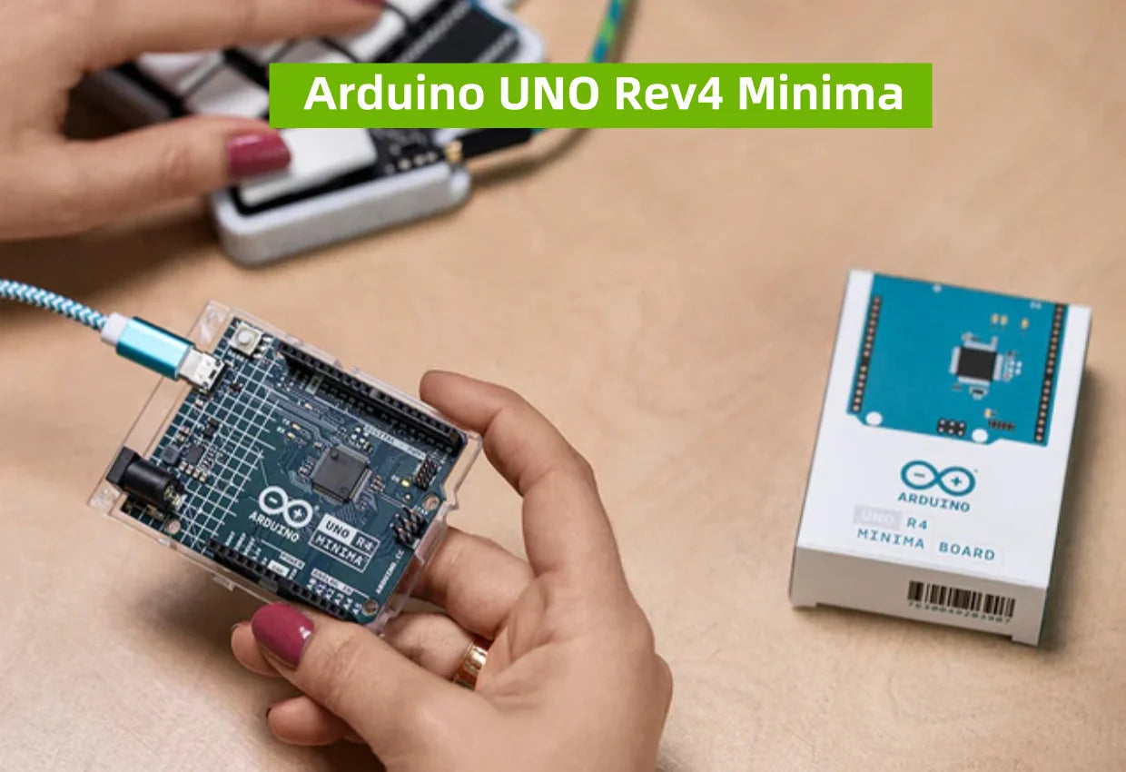 Arduino UNO XIAO RA4M1 - Smallest Dev Borad Based on 32-bit Renesas RA4M1, Arduino IDE-Ready, 19 GPIOs, RGB LED, CAN BUS,USB 2.0