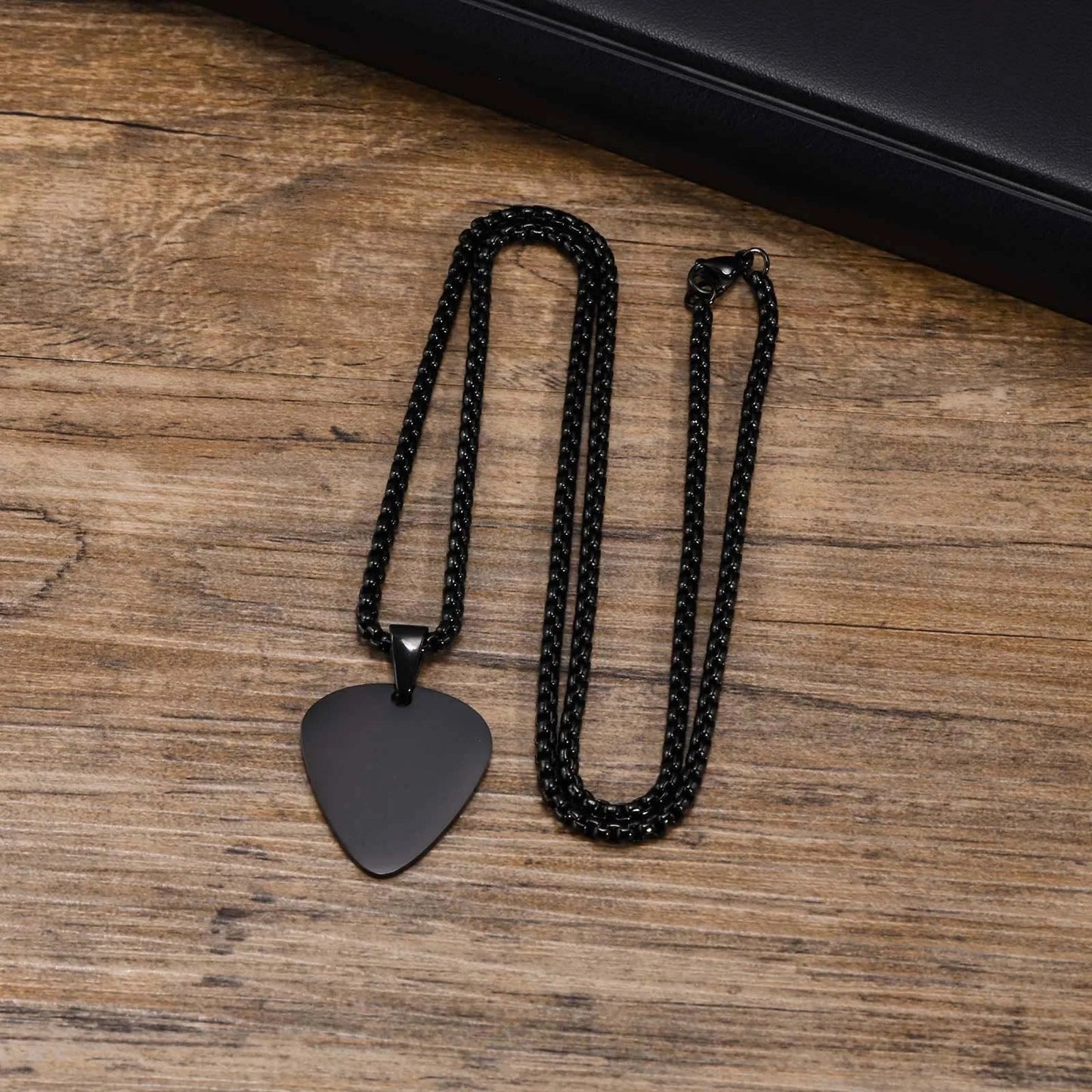 WLP Fashion Guitar Pick Personalized Pendant Stainless Steel Necklace for Men Women Custom Text Pattern Collar Necklace Jewelry